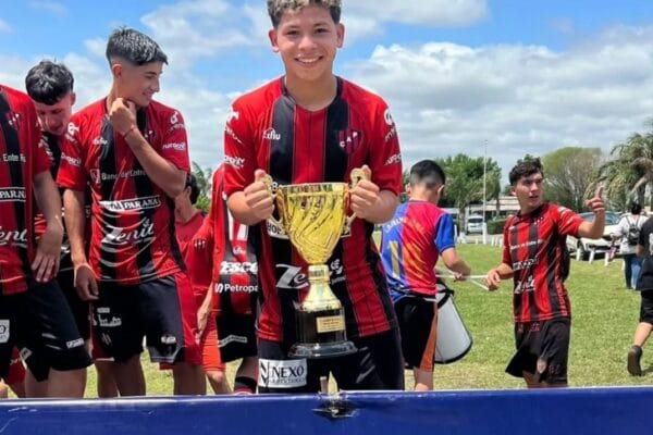 Álvaro Jesús Ramírez, Esquinense Campeón en las Inferiores de Patronato