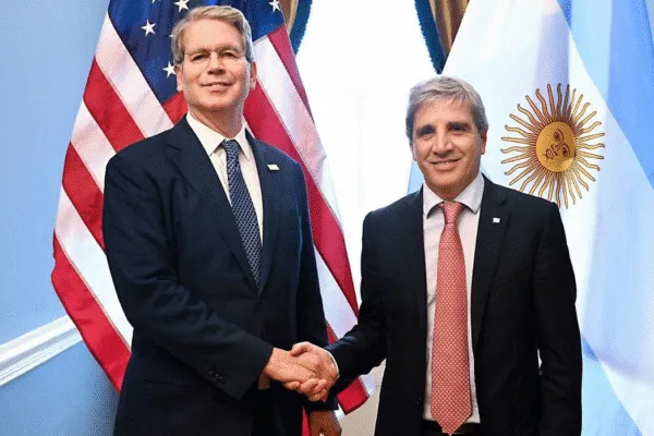 EE.UU. y Argentina cierran un histórico swap financiero por USD 20.000 millones para estabilizar la economía