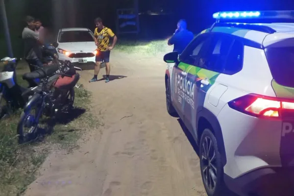 Policía de Esquina recuperó una motocicleta robada tras un operativo en Villa Oristia